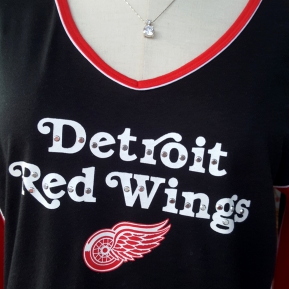 NHL EXCLUSIVE CLUB COLLECTION ♡ DETROIT RED WINGS Black|Red|White L|S Top M - Picture 3 of 14